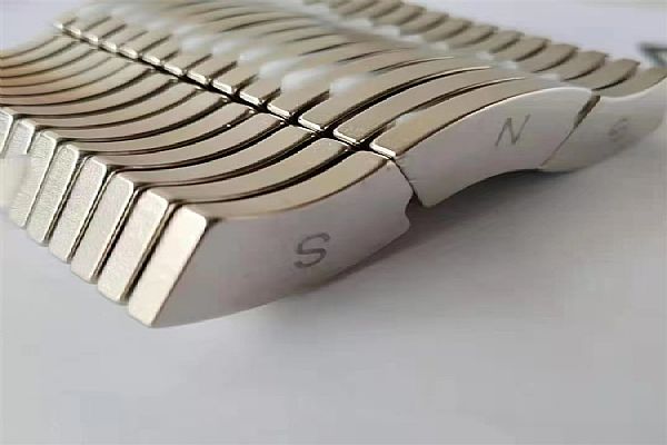 稀土磁钢